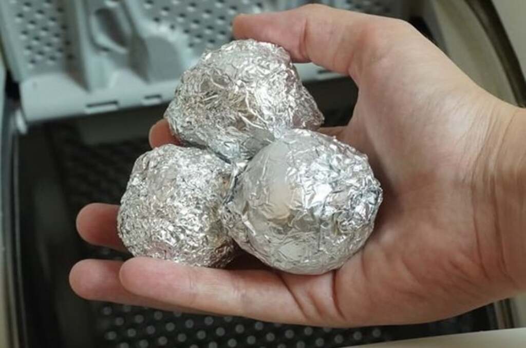 boule de papier aluminium